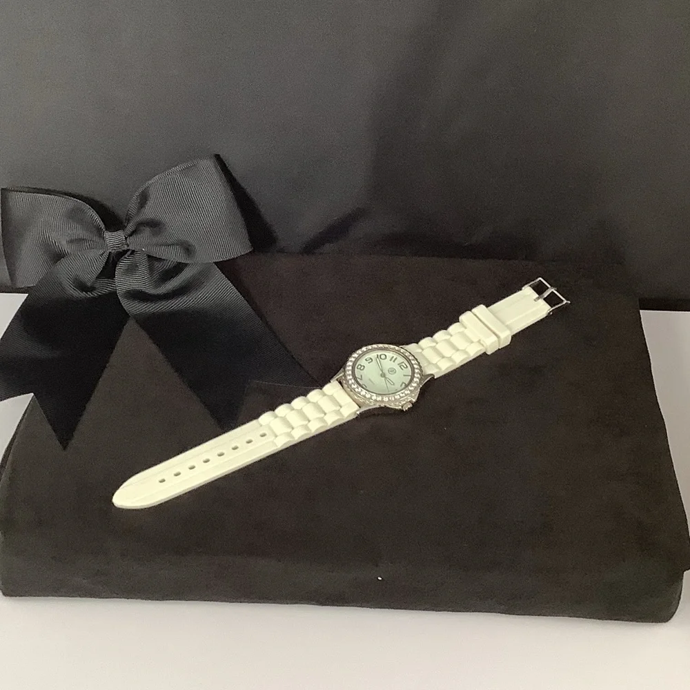 Accutime White Rhinestone Silicone Quartz Watch - Picture 8 of 14